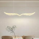 suspension lumineuse moderne ailes papillon blanc doré noir décoration florale branches feuilles