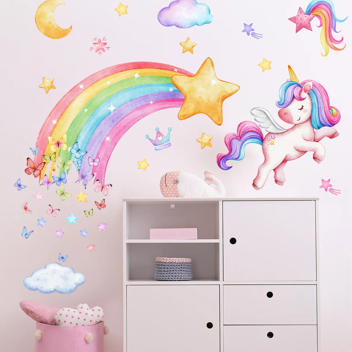 sticker mural licorne arc ciel papillons étoiles nuages dessin animé adhésif chambre enfant deco