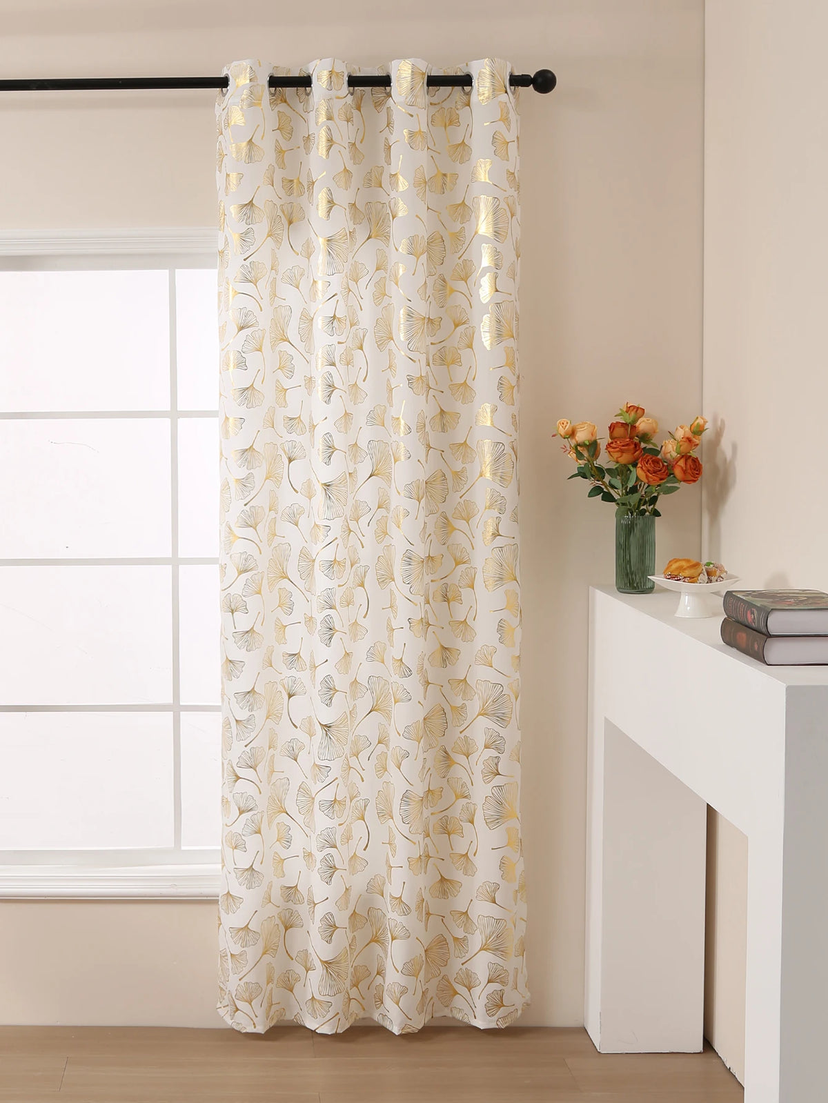 rideau semi transparent moderne feuilles dorées fond blanc salon chambre coucher