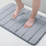 tapis massage pieds noir rayures horizontales moderne antidérapant absorbant eau respectueux environnement