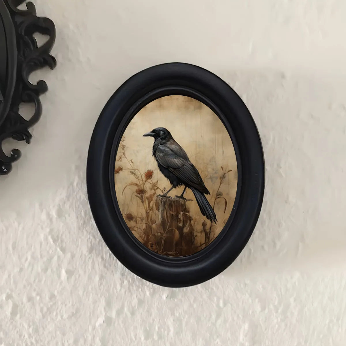 cadre ovale corbeau noir fleurs séchées classique décoration murale vintage bois ornement mystérieux erotique
