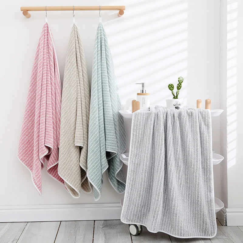 serviettes bain microfibre coton biologique rayées modernes douces rose clair gris clair lavage main