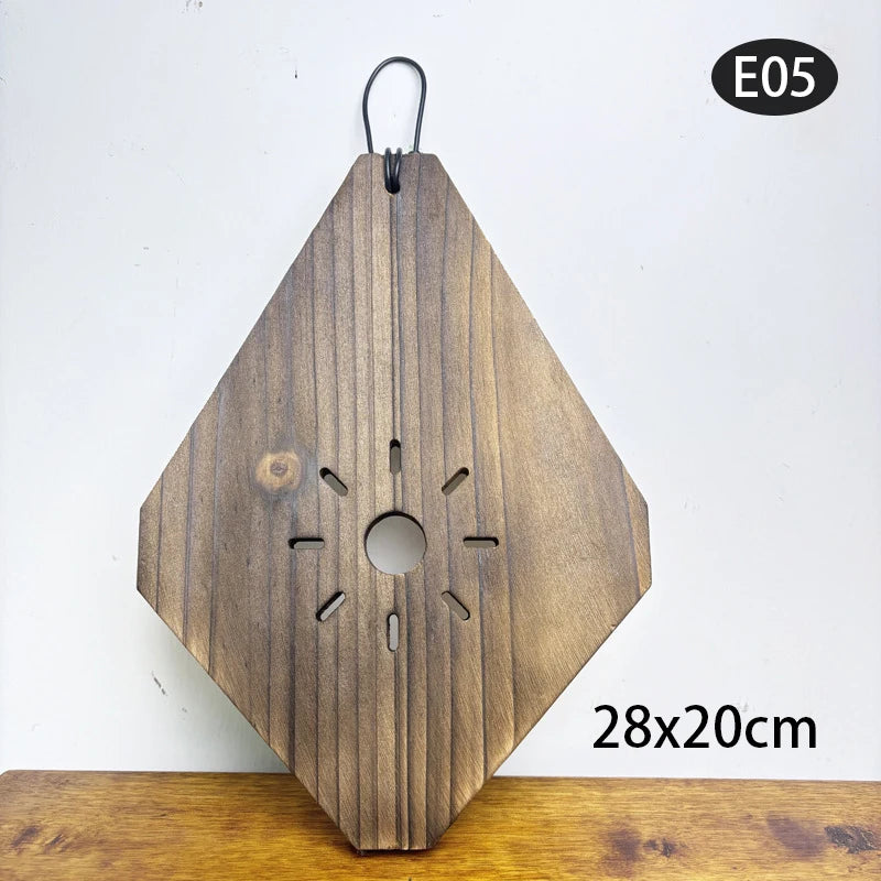 panier fleurs suspendus bois naturel rustique motifs géométriques plante verte