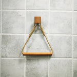 porte serviette bois corde naturelle ventouse serviette blanche motif rustique boho salle bains decoration