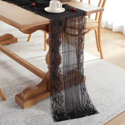 chemin table dentelle motifs floraux blanc noir vintage élégant décoration mariage fête salon