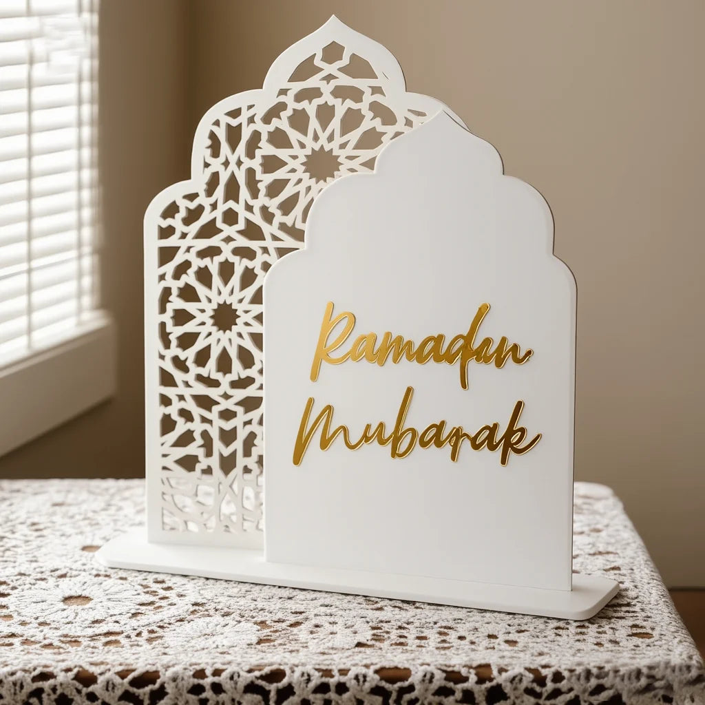 décoration murale arches géométriques islamiques blanc or ramadan eid mubarak festive