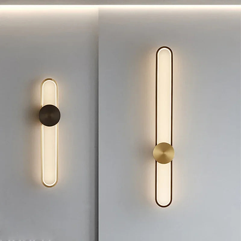 Éclairage doux d'une applique murale LED en blanc chaud dans une chambre