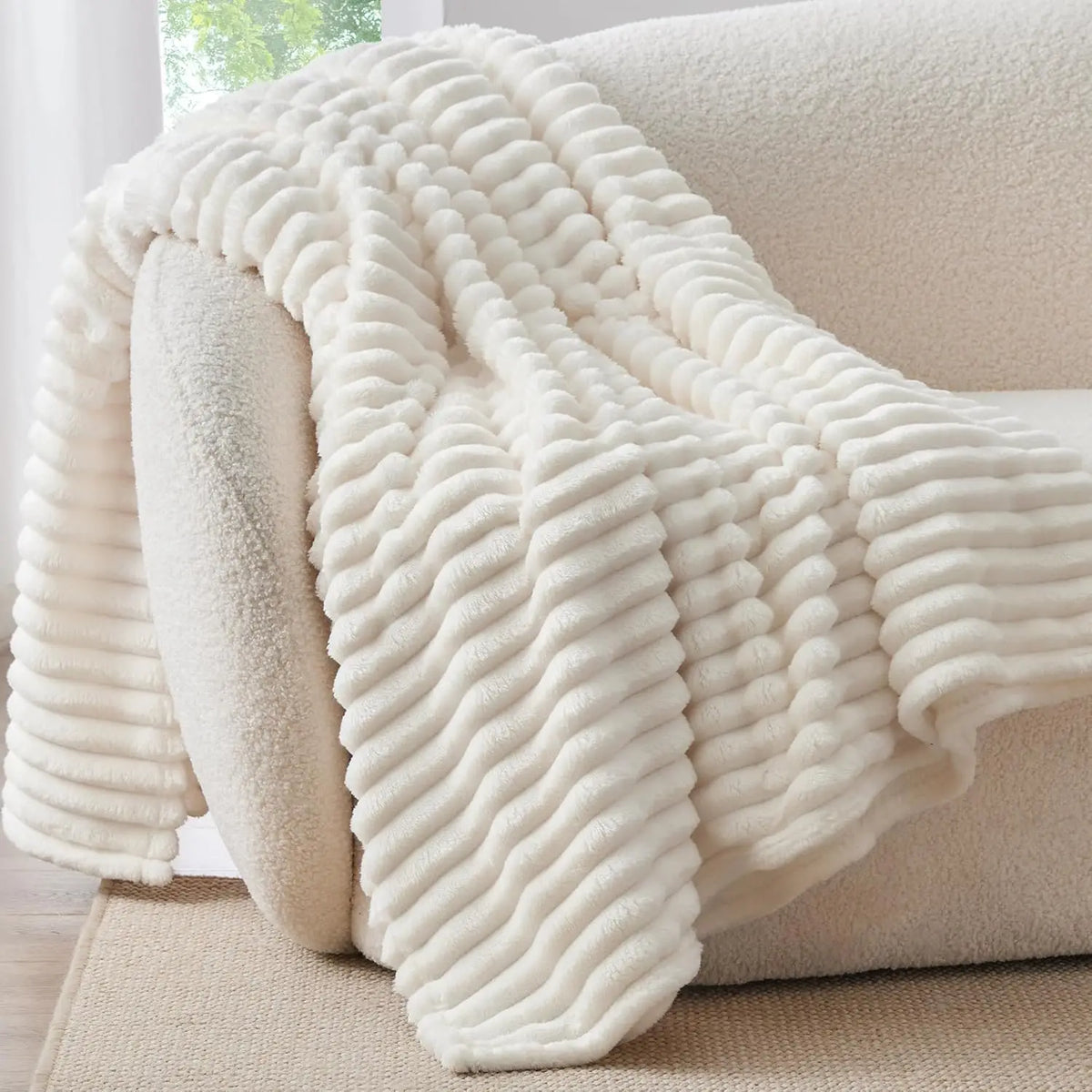 couverture polaire douce blanche rayures horizontales lit adulte voyage maison confort chaud