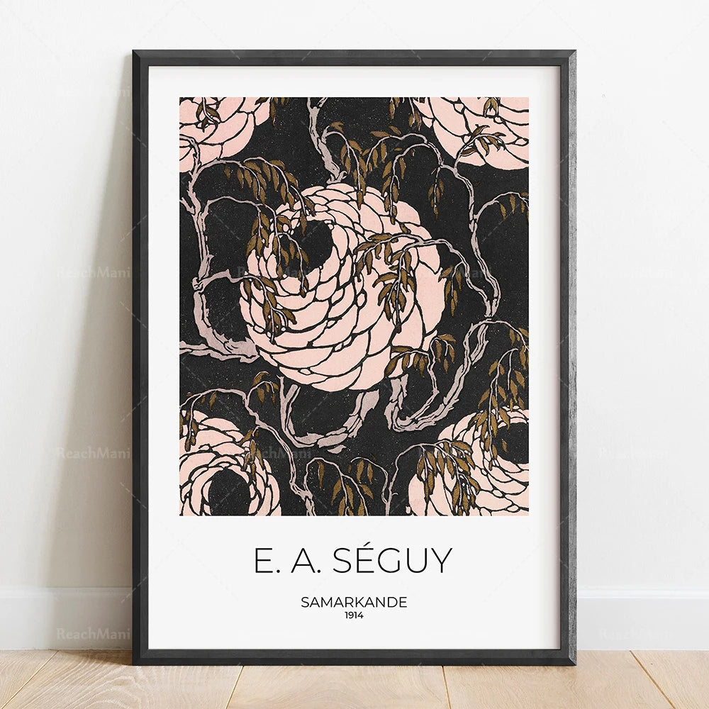 Une affiche décorative avec un motif floral abstrait aux tons roses et noirs, accompagnée du titre "E.A. SÉGUY - Samarkande 1914".