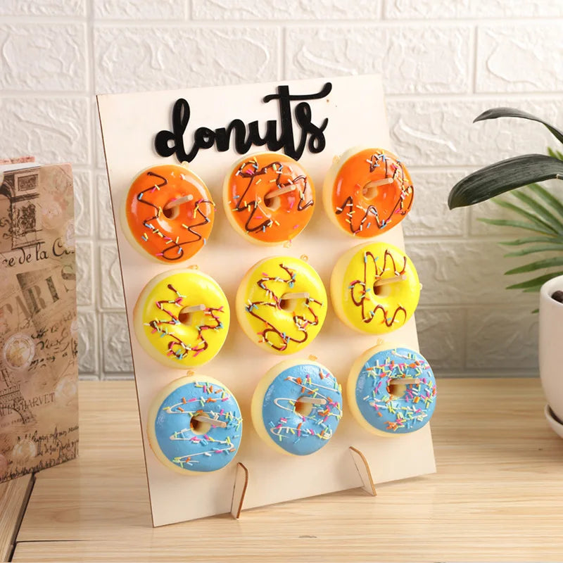 supports donuts bois gravure simple occasion fête anniversaire mariage minimaliste