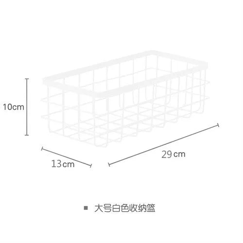 paniers rangement métal noir blanc maille moderne tissu beige cuillère fourchette plante artificielle bouteille
