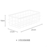 paniers rangement métal noir blanc maille moderne tissu beige cuillère fourchette plante artificielle bouteille
