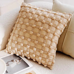 housse coussin décorative motif floral beige marron texture douce canapé lit salon moderne élégant
