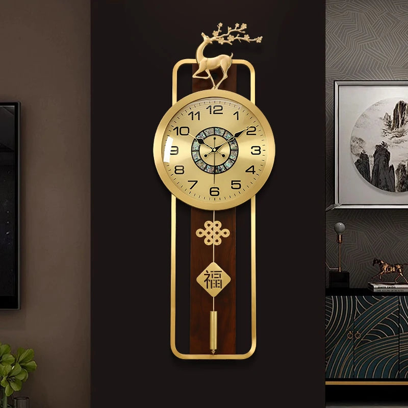 horloge murale chinoise bien être or bois fixation cadran métal motif caractère