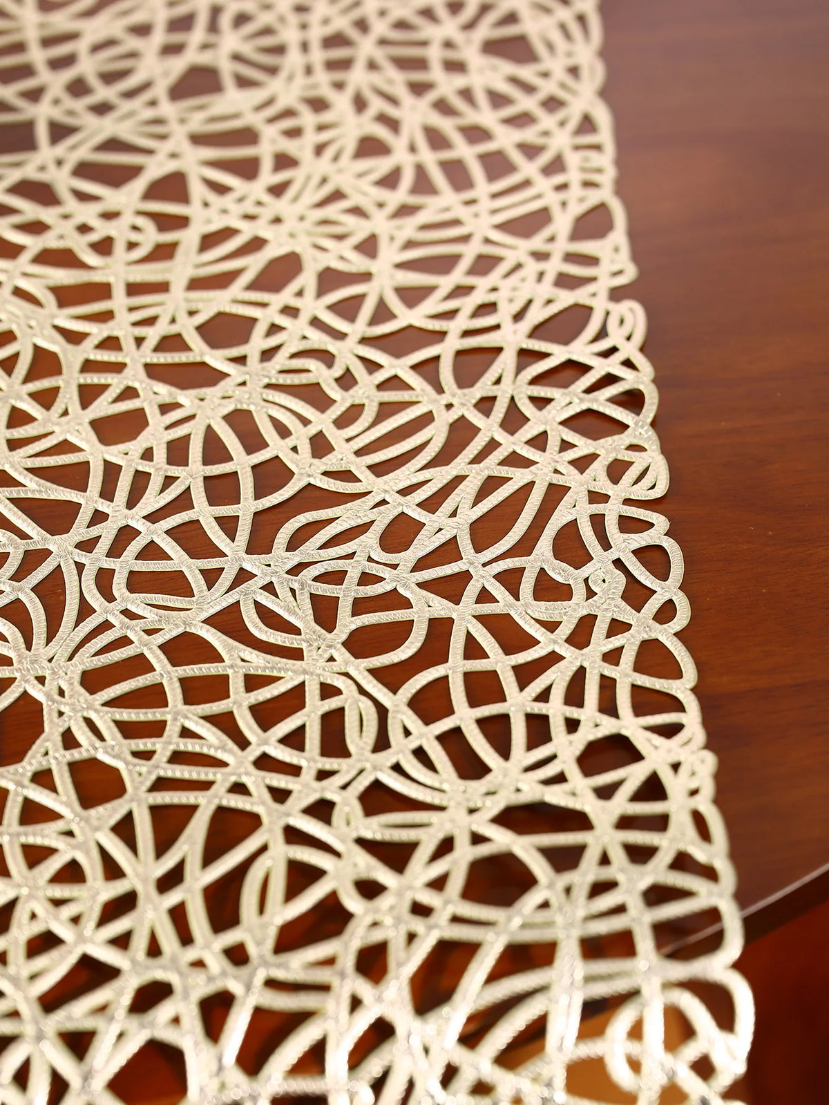 nappe decorative moderne or blanc argent motifs circulaires translucide mariage eventDecorationintérieur