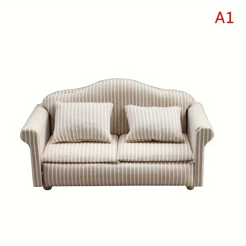 miniatures meubles classiques canapé fauteuil beige rayures coussins tissu texturé traditionnels