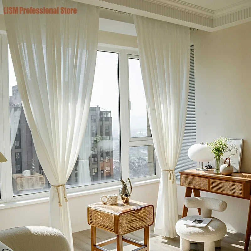 rideau blanc semi transparent moderne motif géométrique fin fenêtre salon maison
