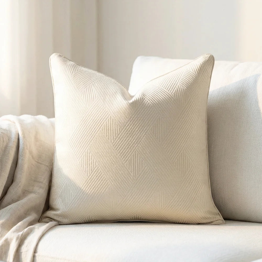 coussin carré jacquard géométrique contemporain beige gris bleu doré polyester 45x45cm