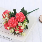 bouquet artificiel fleurs rouge rose blanc violet moderne intérieur décoration mariage festive