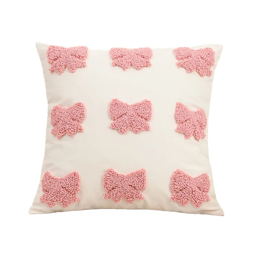 housse coussin brodée velours coton motif cœur relief rose décoration maison valentin 45x45cm