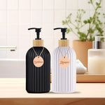 distributeur savon liquide noir blanc rayures moderne pompe pression étiquette bois savon shampoo conditioner