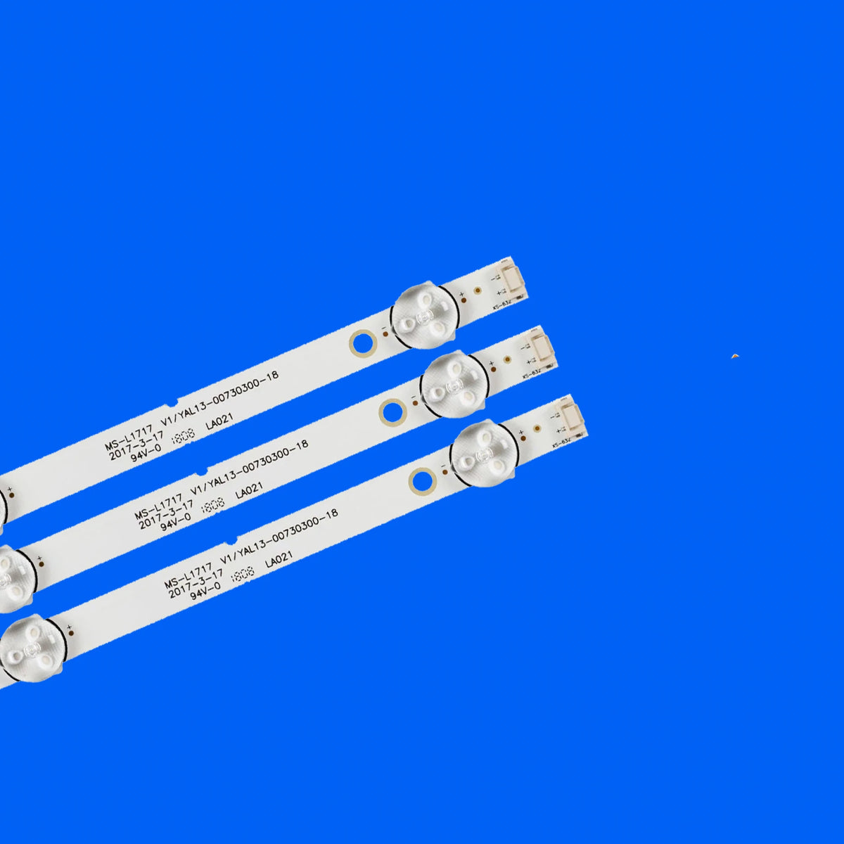 bande lumineuse led blanc moderne fixations invisibles connecteurs téléviseur backlight