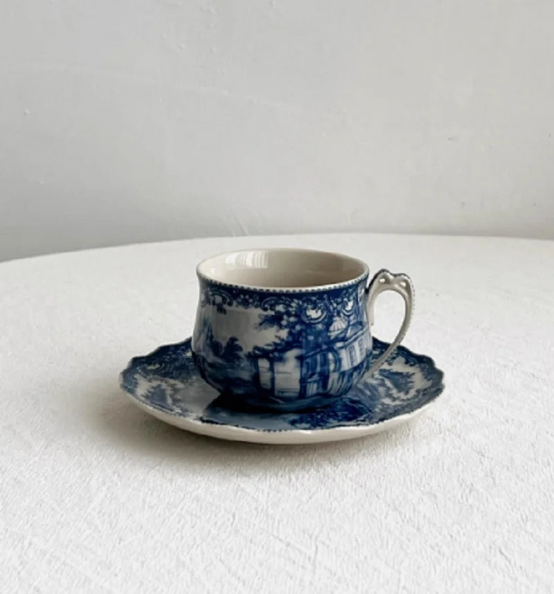 service thé céramique blanc bleu toile jouy poignées théière caféière soupière tasses
