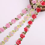 ruban décoratif brodé fleurs rose violet jaune vert polyester largeur cm fleurs brodées opaquet