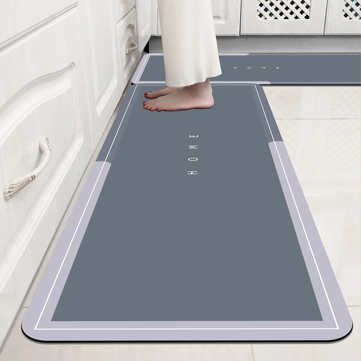 tapis sol moderne géométrique gris blanc antidérapant respectueux environnement salle bain