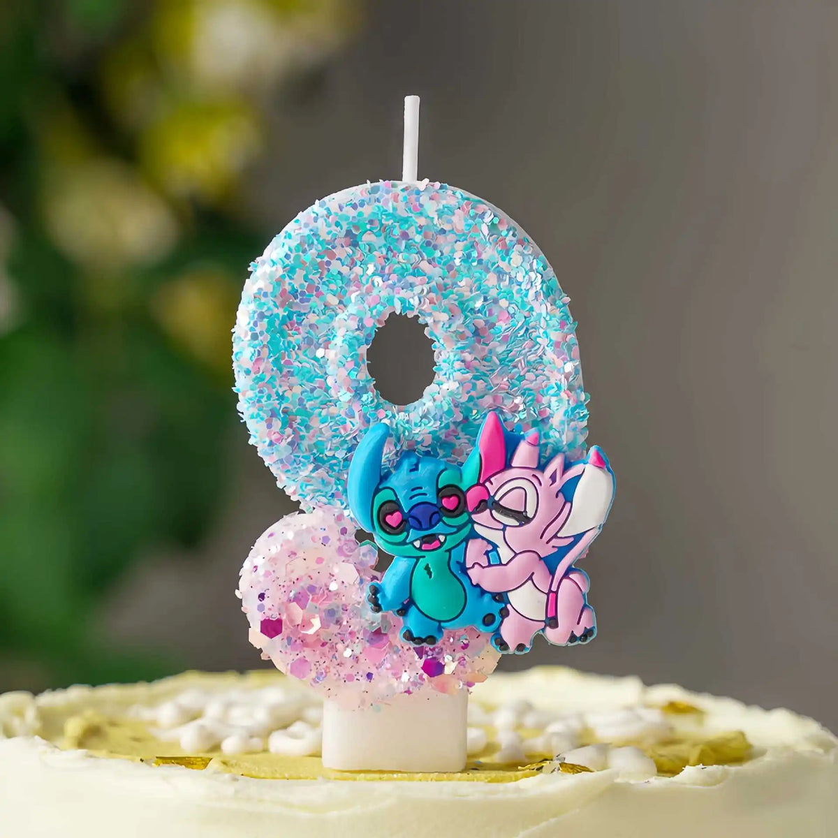 bougies numériques bicolores paillettes personnages animés bleu rose blanc decoration anniversaire enfants