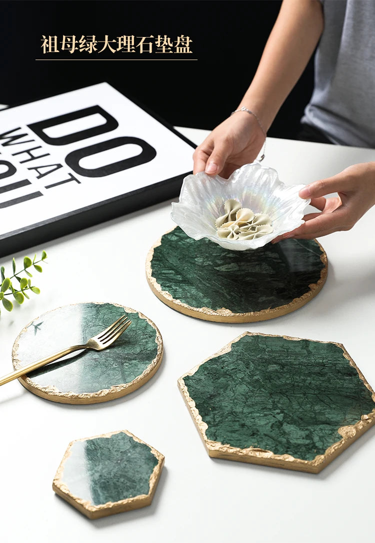 coasters marbre effet pierre naturelle vert foncé doré blanc moderne élégants respectueux environnement vintage