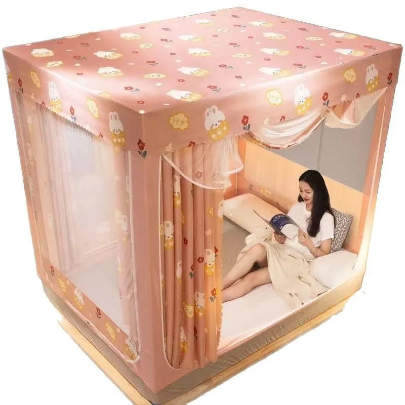 Moustiquaire pliée pour un rangement facile et compact