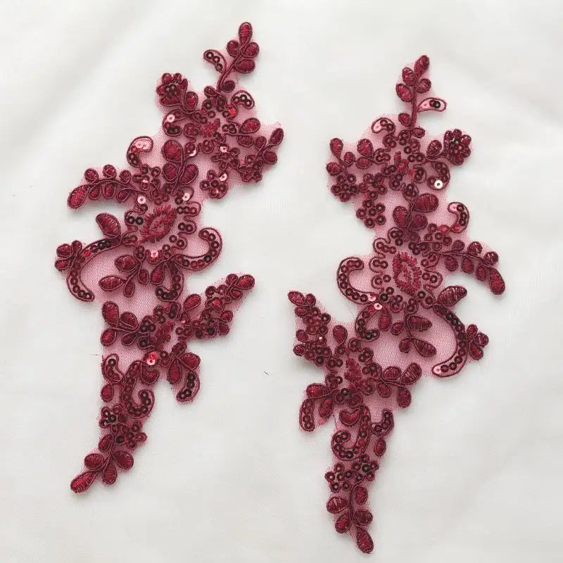 patchs tissu brodé appliques dentelle motif floral rouge bleu doré