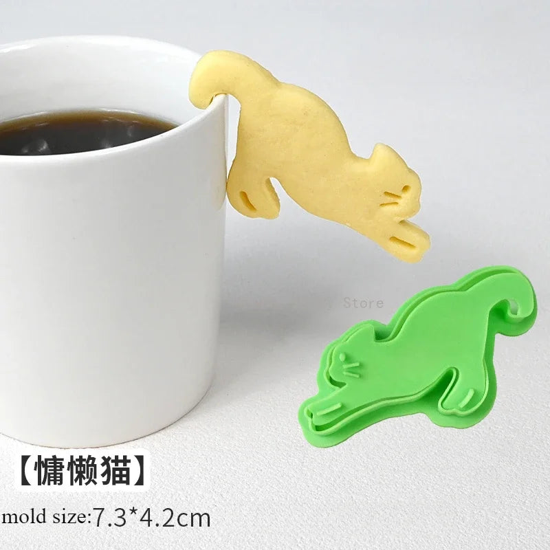 biscuits animaux dessin animé emporte pièces créatifs chats cerfs écureuils marron vert jaune