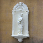 décoration murale extérieure statue classique antique grise sculptée détaillée bar patio