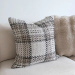 housse coussin gris noir blanc motif géométrique contemporain polyester coton non toxique respectueux environnement