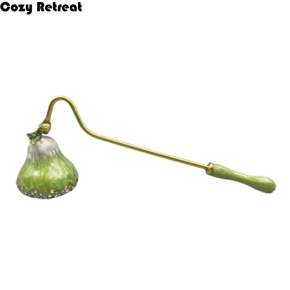 bougie allumette artisanale verte dorée motif floral vintage tringle fixée support