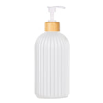 distributeur savon liquide noir blanc rayures moderne pompe pression étiquette bois savon shampoo conditioner
