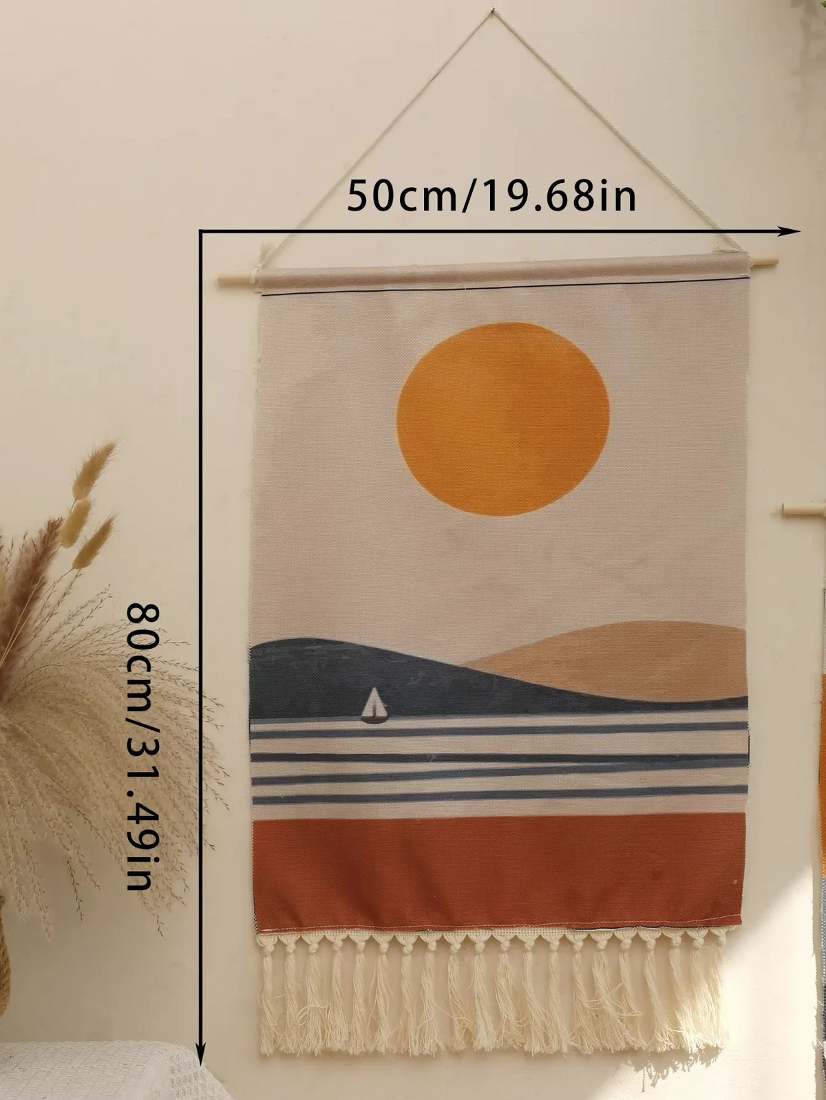 tapisserie moderne paysage soleil montagnes lignes horizontales franges beige orange bleu marine rouge brun