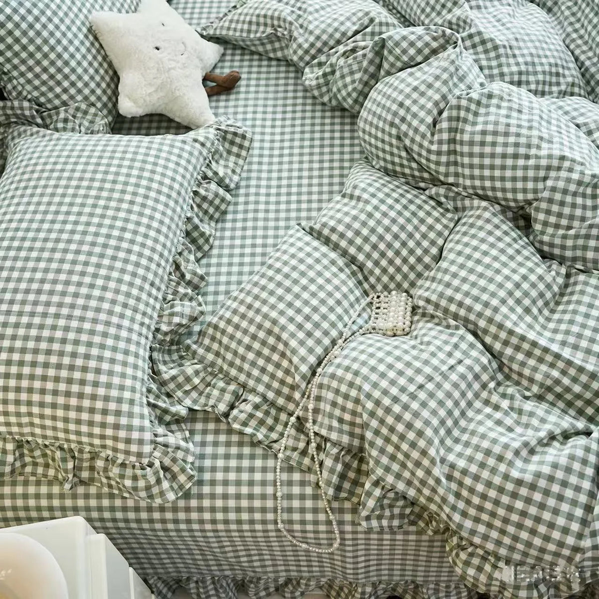 ensemble literie carreaux vert clair blanc frangés couvre lit taies oreiller
