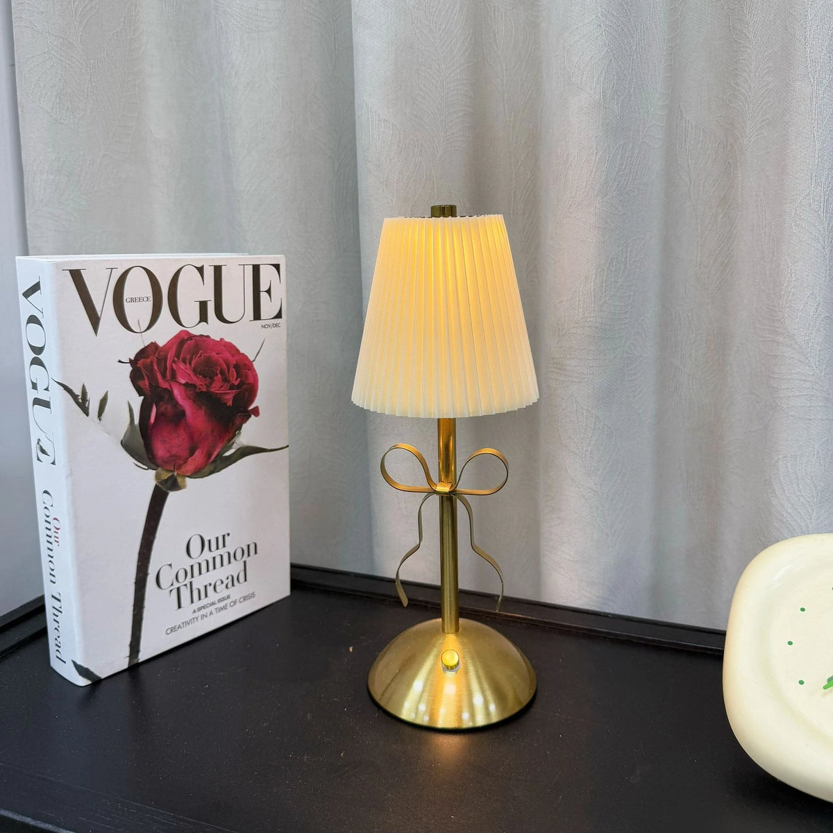 veilleuse rechargeable led moderne plissée abatjour or blanccrème rose chambre