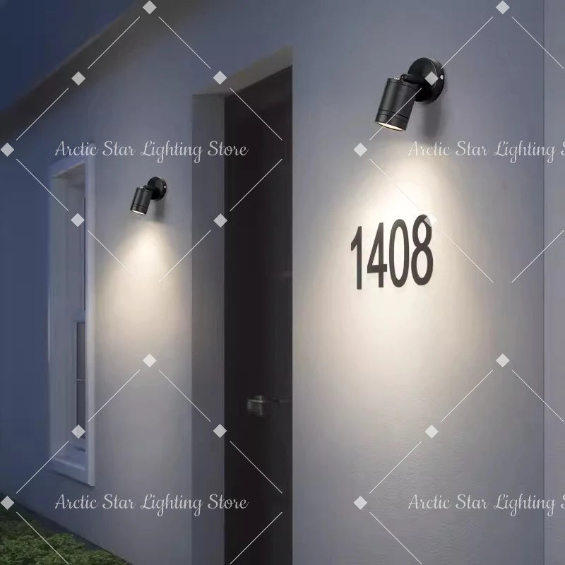 Détail de l'applique murale LED avec éclairage blanc chaud