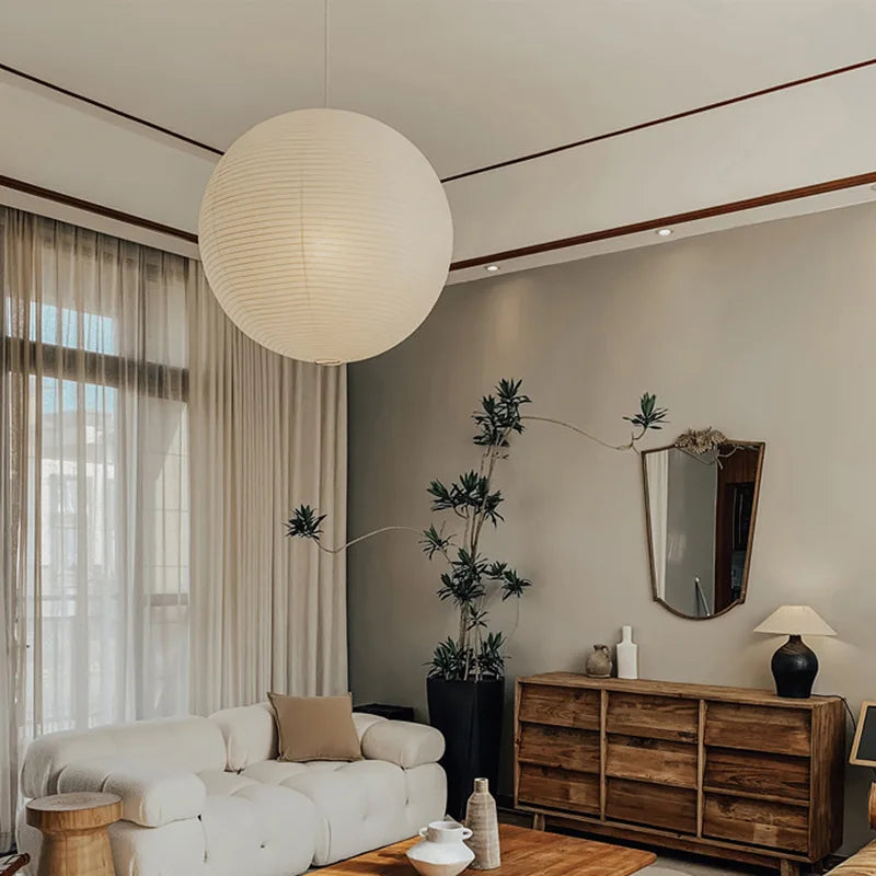 suspension lumineuse moderne blanc rayures horizontales opacité câble suspendu salon chambre principal