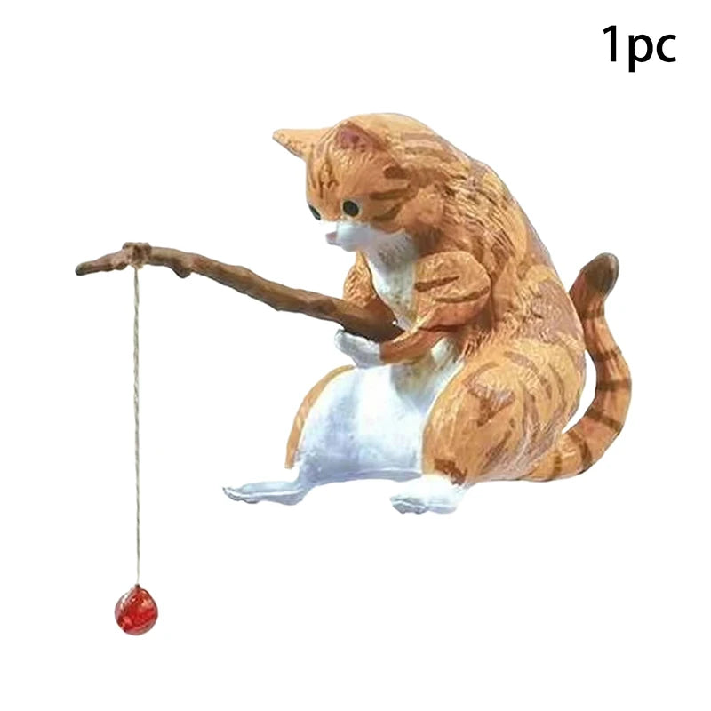 figurines chats décoration suspendue peluche tringle maison blanc noir orange