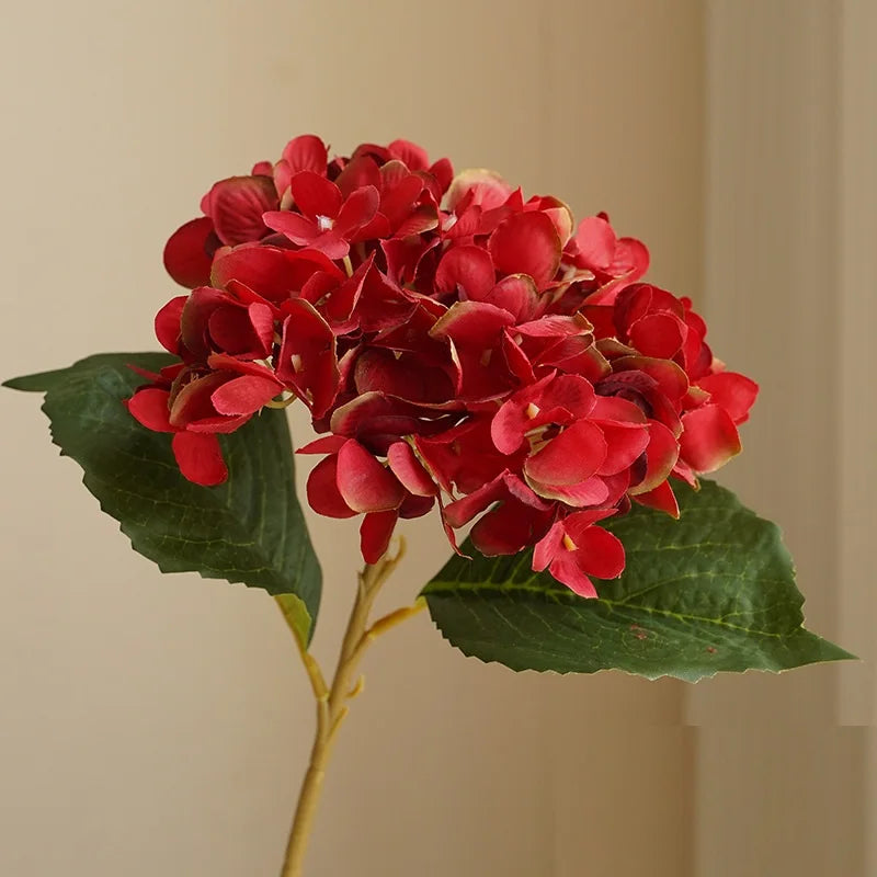 bouquet artificiel hortensia bleu clair blanc rose pâle vert clair moderne minimalisteintérieur decoration