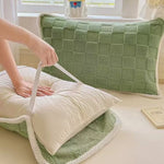 taies d'oreiller coton polyester motif carrés modernes vert gris rose opaques fixés coussin protection