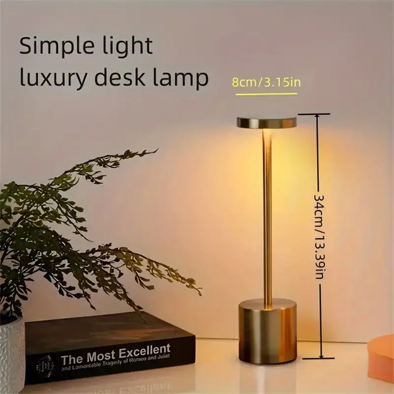 lampe led rechargeable niveaux luminosité couleurs noir rosegold doré argenté blanc moderne minimaliste