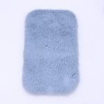 tapis fourreau coussin fourrure moderne couleur bleu rose beige blanc