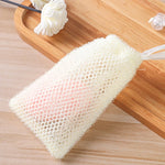 sac savon blanc rose maille fine ruban simple pratique douche