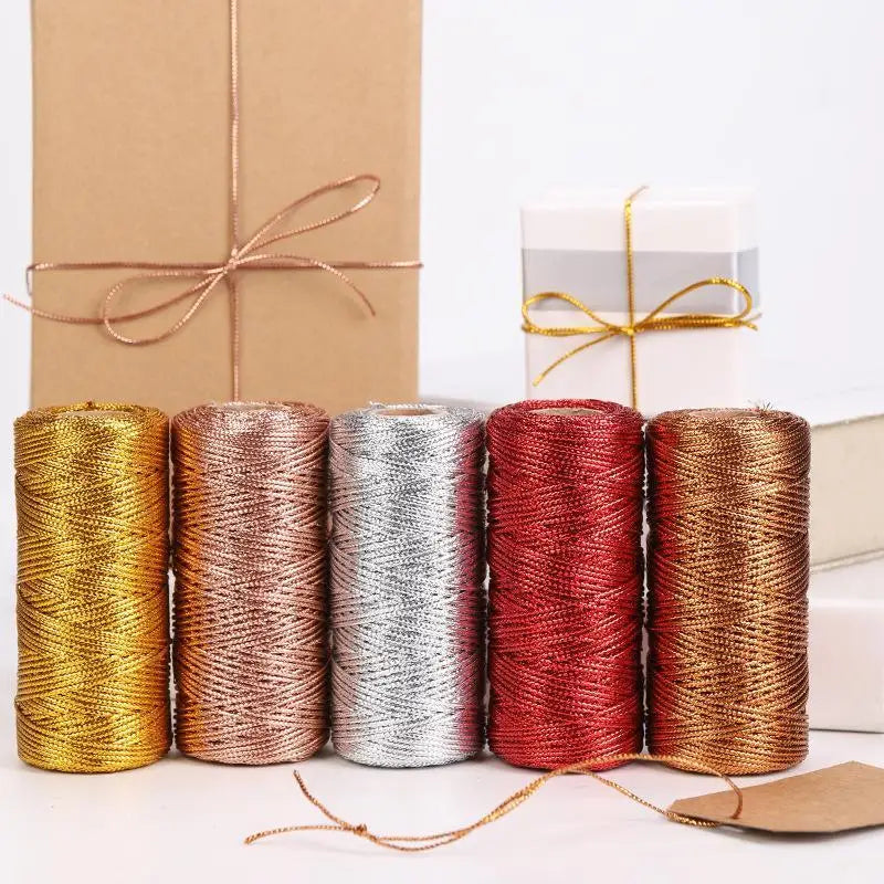 fil coton métallisé or argent rouge vert lustré brillant décoration festive bricolage emballage cadeau